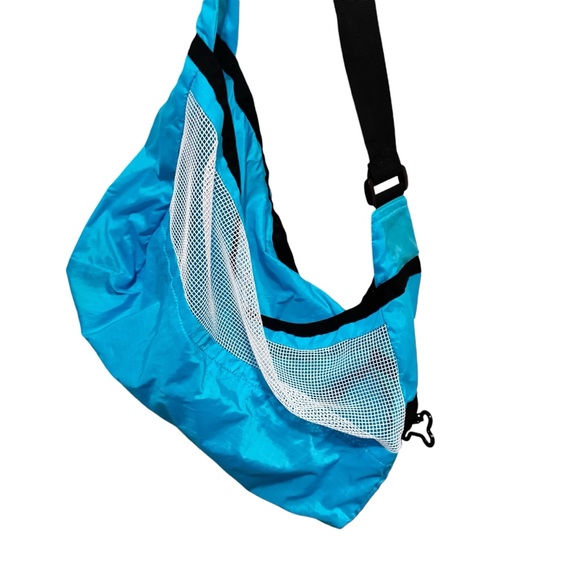 PocoPet small pet carrier - crossbody - folds up into small bag - Picture 8 of 13